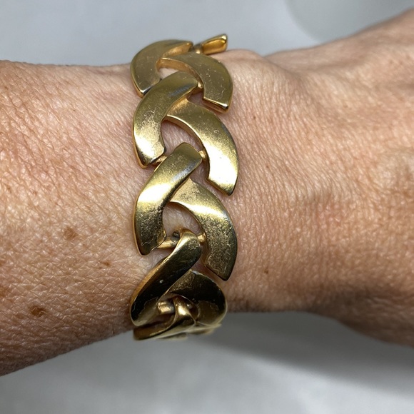 Vintage Krementz brushed gold plated link bracelet - Picture 6 of 12